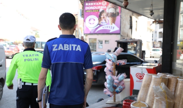 Alaca'da kaldırım işgallerine geçit verilmiyor