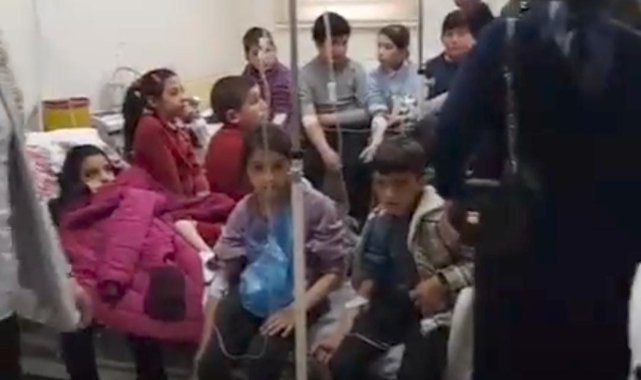 Ardahan'da 90 öğrenci zehirlenme şüphesiyle hastaneye kaldırıldı