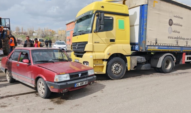 Aşkale’de trafik kazası: 3 yaralı