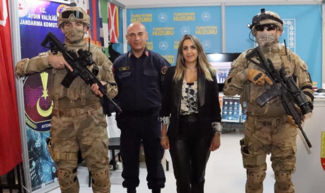 Aydın’daki fuarda Jandarma standına yoğun ilgi