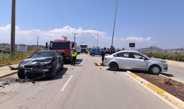 Ayvalık’ta otomobil kazası: 1 yaralı