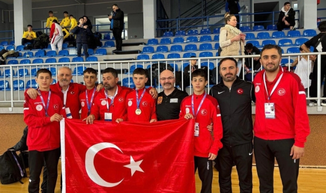 Bakan Bak: "Okul sporlarındaki başarılar yarınların habercisidir"