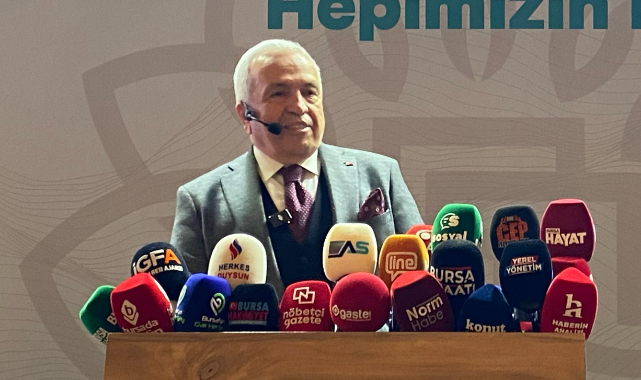 Başkan Şadi Özdemir: "Gençlerin cezaevinde tutulması yüz kızartıcı"
