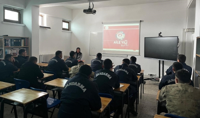 Bayburt'ta jandarma personeline ‘Kadına Şiddetle Mücadele' eğitimi