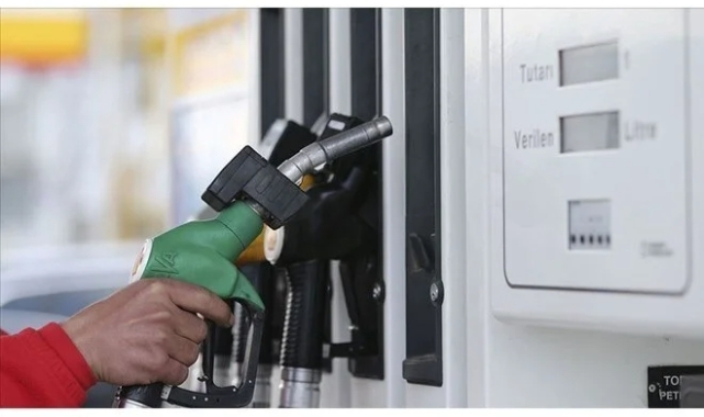 Benzine gelmesi beklenen zam iptal edildi! İşte güncel akaryakıt fiyatları...