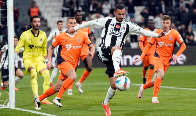Beşiktaş Başakşehir'e mağlup oldu