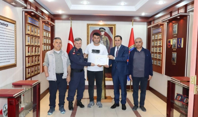 Bilecik'in kahraman gazilerine başarı belgesi takdim edildi