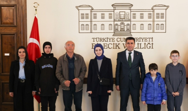 Bilecik'te yıl boyunca en çok kitap okuyanlara ödül