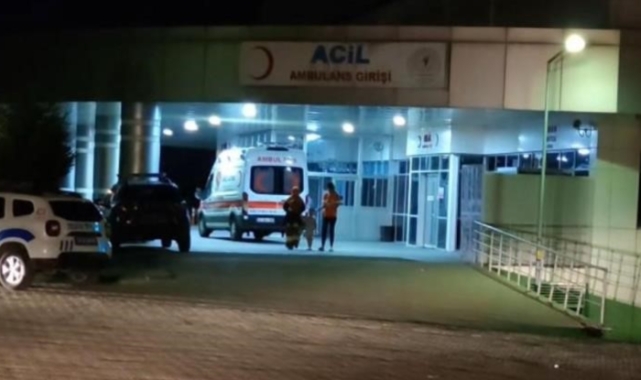 Bingöl’de hafif ticari araç ile cip çarpıştı! 8 yaralı