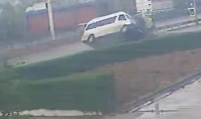 Bursa'da feci kaza! 1 çocuk hayatını kaybetti, 5 kişi yaralandı