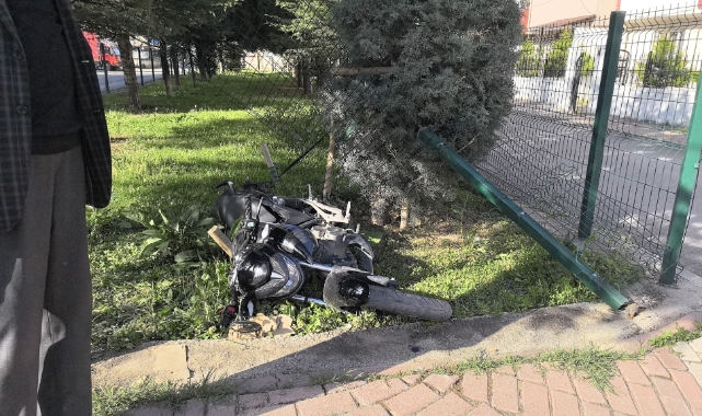 Bursa'da iki motosiklet çarpıştı: 1'i ağır 3 yaralı