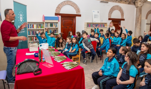 Bursa'da minik okurlara kitap bilinci aşılandı