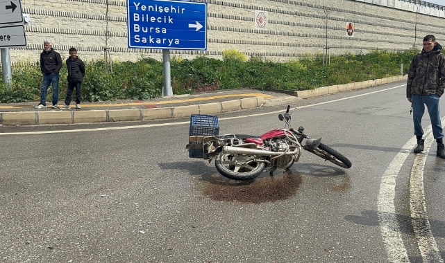 Bursa'da otomobil ile motosiklet çarpıştı! 1 yaralı