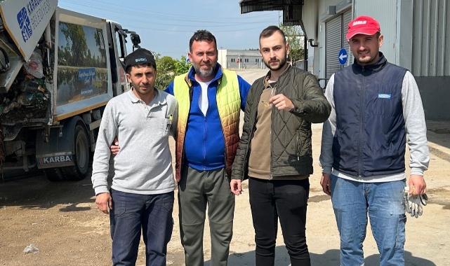 Bursa'da temizlik işçileri çöpte kaybolan altınları bulup teslim etti