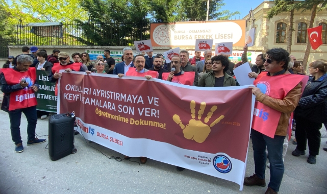 Bursa Erkek Lisesi öğrencilerinden öğretmenlere destek