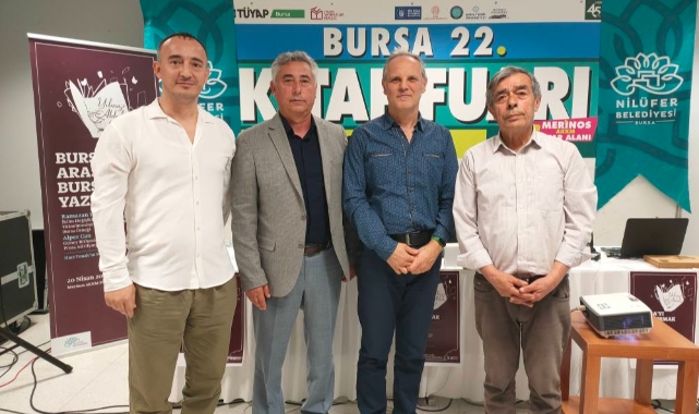 Bursa Kitap Fuarı'nda Alper Can ve Ramazan Buldu okurlarıyla buluştu