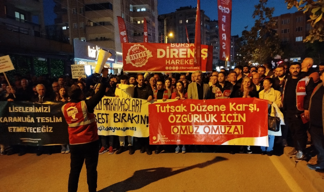 Bursalılar tutuklu gençler için yürüyor
