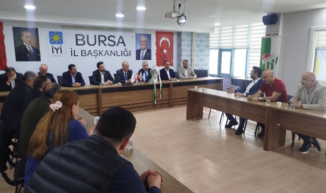 Bursaspor yönetiminden İYİ Parti'ye ziyaret