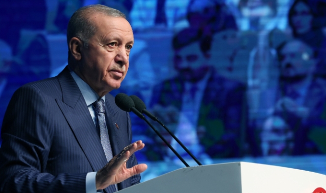 Cumhurbaşkanı Erdoğan: "Aile kurumu tehlike altında"