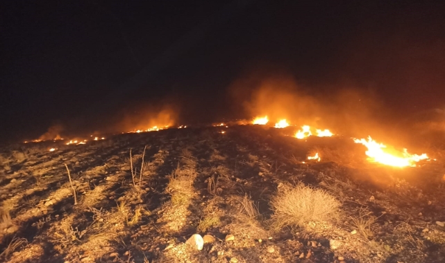 Darende’de anız yangını