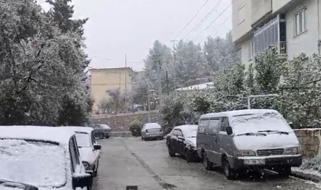 Denizli'ye nisan ayında kar sürprizi
