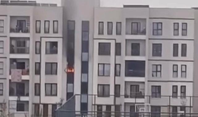 Diyarbakır'da ev yangını! 3'ü çocuk 5 kişi dumandan etkilendi
