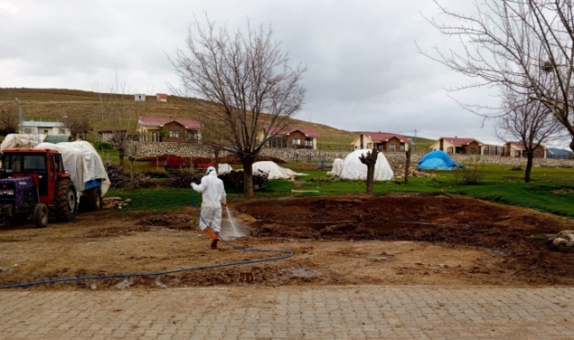 Elazığ’da larva ile mücadele devam ediyor