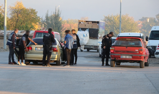 Erzincan'da aranan 25 şahıs yakalandı