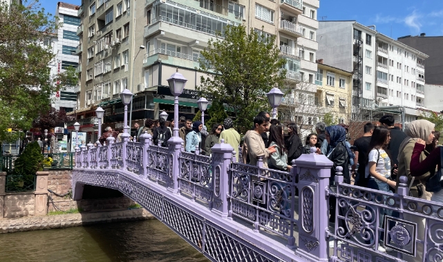 Eskişehir'e bahar geldi