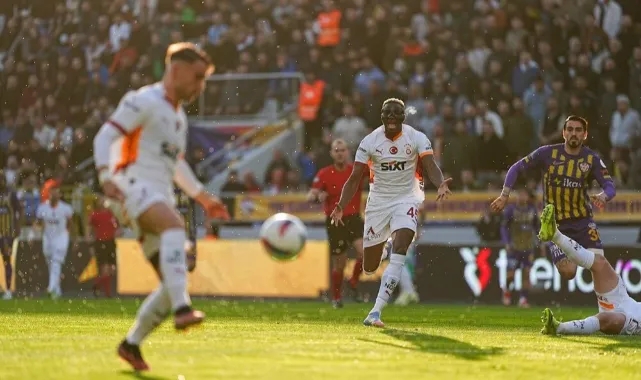 Galatasaray-Eyüpspor maçı başladı