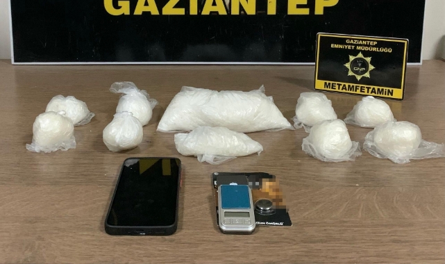 Gaziantep'te 950 gram metamfetimin ele geçirildi