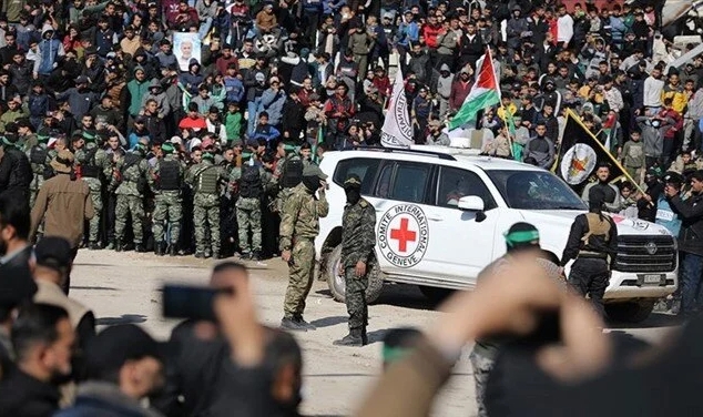 Hamas: "İsrail Gazze'den çekilirse rehineleri tek seferde veririz"