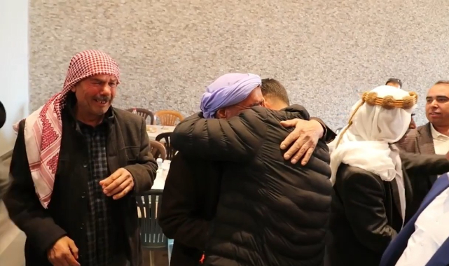 Husumetli ailelerin barışında gözyaşı aktı