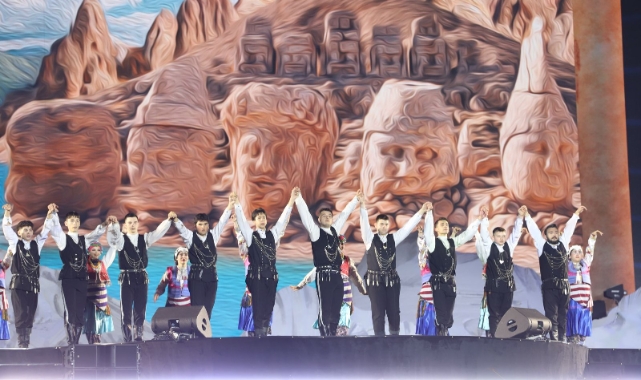 İnegöl Belediyesi Halk Dansları Kazakistan'da Türkiye'yi temsil etti