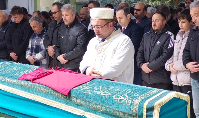 İnşaatta düşerek hayatını kaybeden stajyer öğrenci toprağa verildi