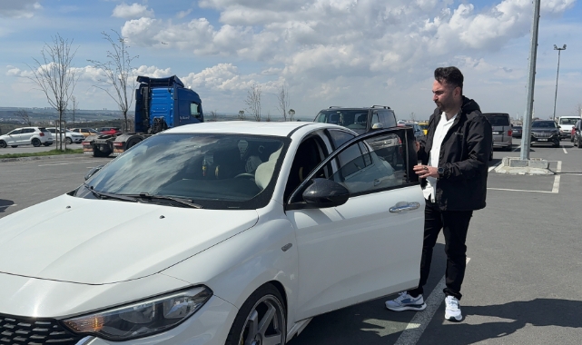İstanbul'da çarpıp hasar verdiği aracı kendi tamir etti