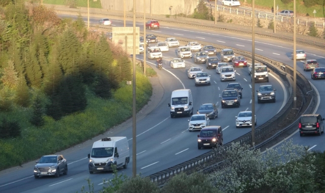 İstanbul istikametine yoğun trafik