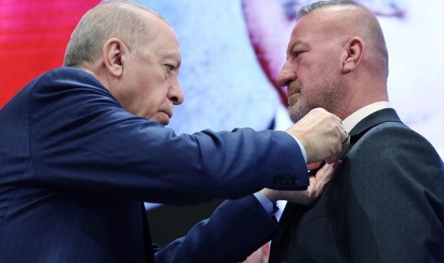 Karacabey Belediye Başkanı Karabatı'dan parti değişikliği açıklaması