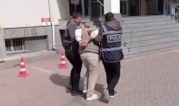 Kayseri'de aranan cezaevi firarisi yakayı ele verdi