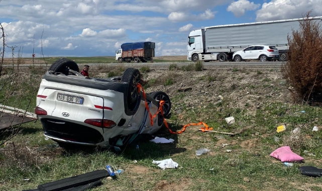Kırıkkale'de totomobil şarampole devrildi: 4 yaralı
