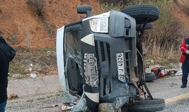 Malatya’da minibüs devrildi! 5 yaralı