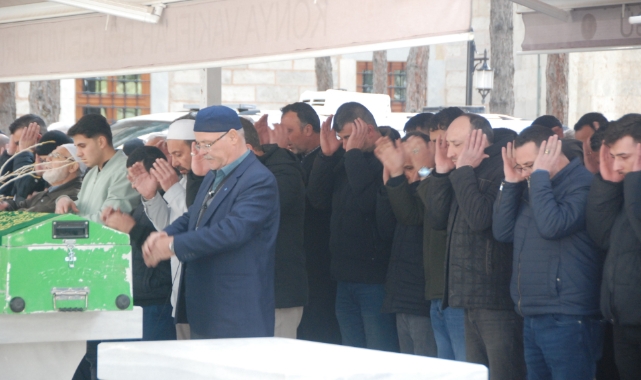 Market yangınında hayatını kaybeden 5 yaşındaki çocuğa acı veda