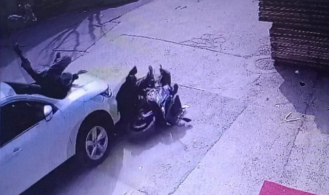 Bursa'da motosiklet kazası! Metrelerce sürüklendi