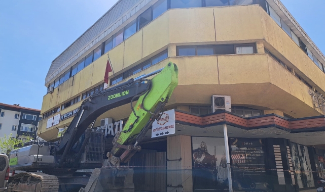Muğla'da işhanının yıkımı için geri sayım başladı