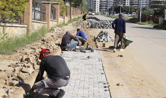 Nazilli'de yol çalışmaları sürüyor