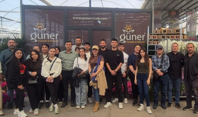 Öğrenciler çiçeklerle sürdürülebilirliği keşfetti