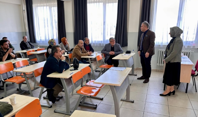 Öğretmenlere 'Din, Ahlak ve Değer Öğretimi' semineri