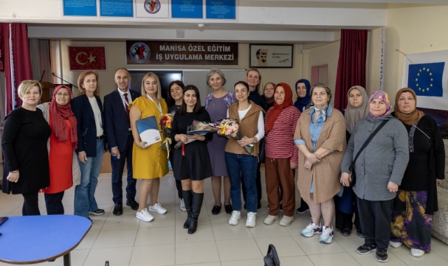 Özel öğrencilerin velilerine danışmanlık ve beslenme semineri