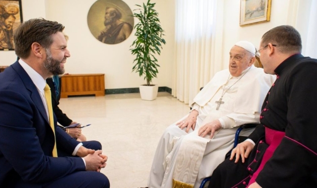 Papa Francis ABD Başkan Yardımcısı Vance ile görüştü