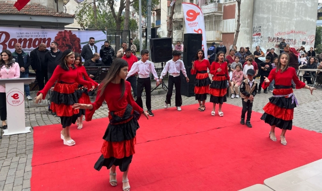 Romanlar günü renkli kutlandı
